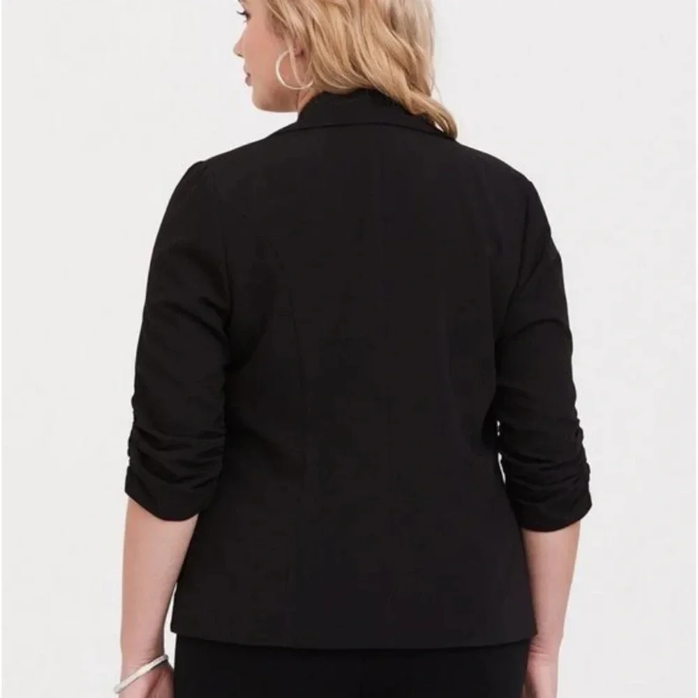 Torrid Studio Gabardine Madison Blazer Black Sz 4 - Picture 2 of 7